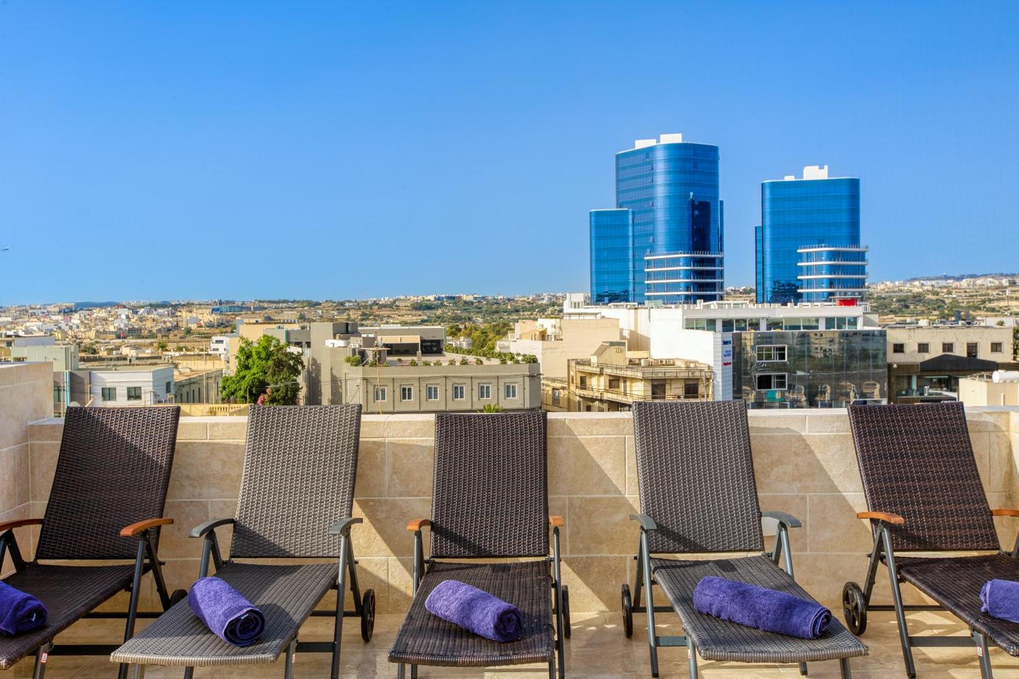 Annitchka Mansions - Penthouse In Central Malta Birkirkara Exterior foto